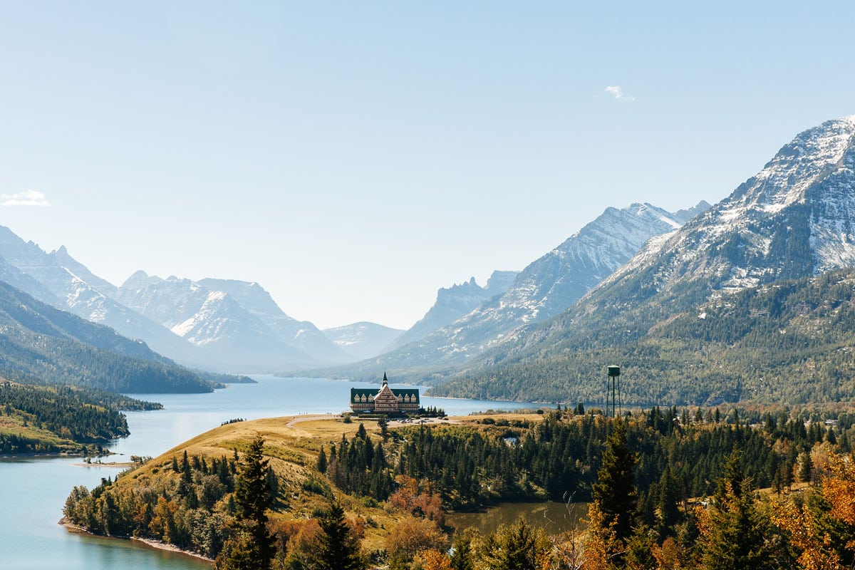 prince-of-whales-hotel-waterton